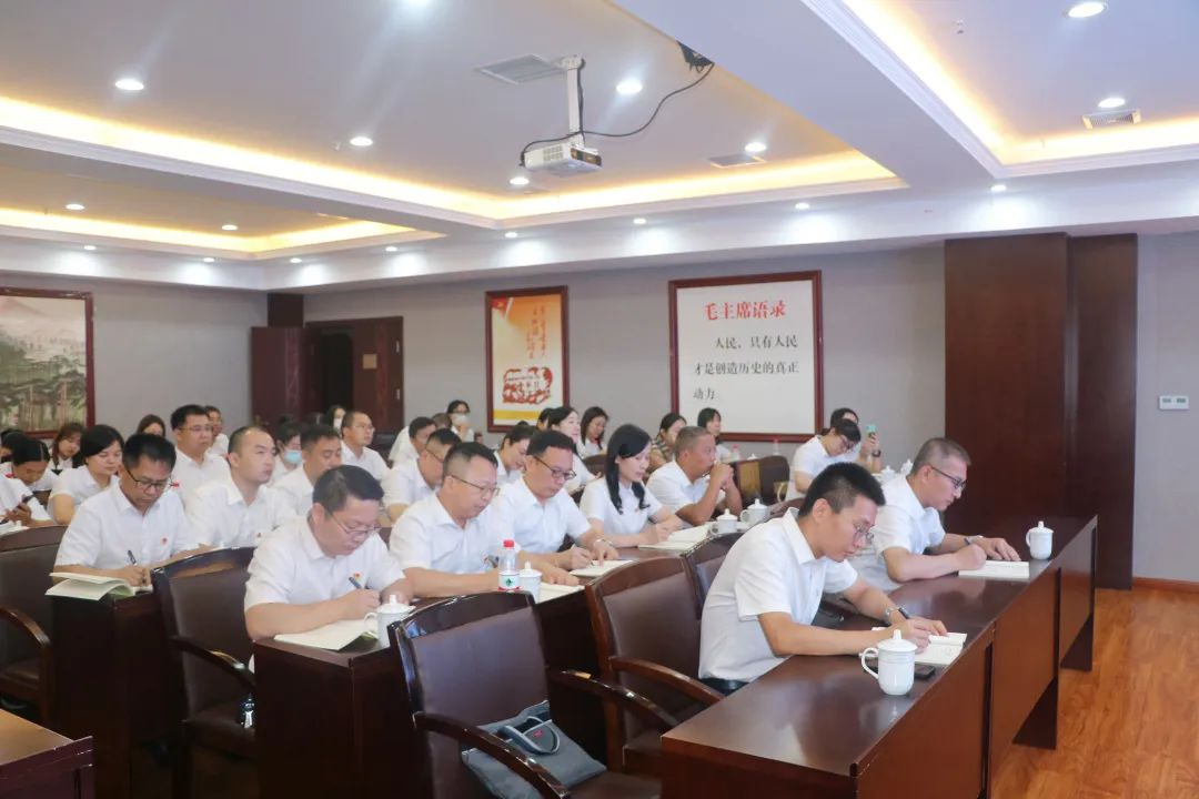 学校党委理论学习中心组（扩大）赴韶山开展党性教育培训